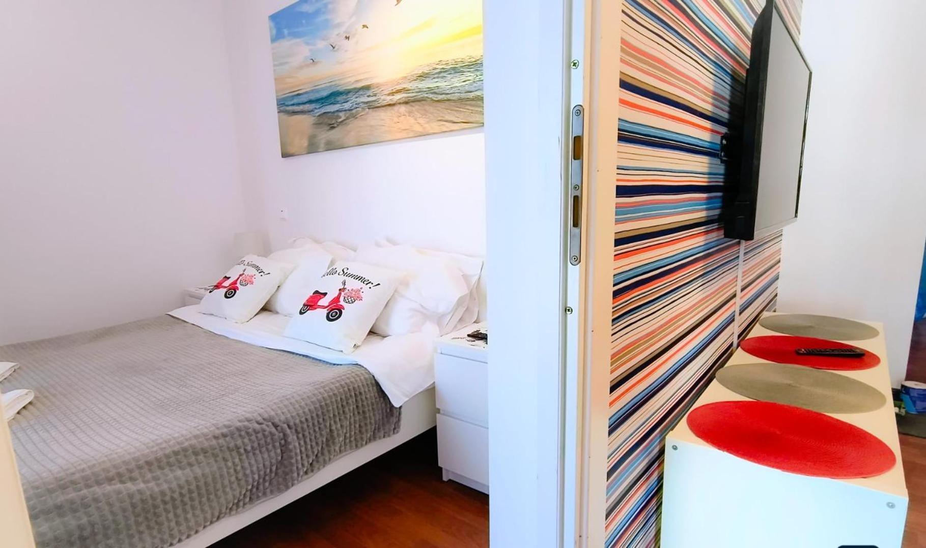 Apartament Saturn Sophie By The Sea Bagian luar foto